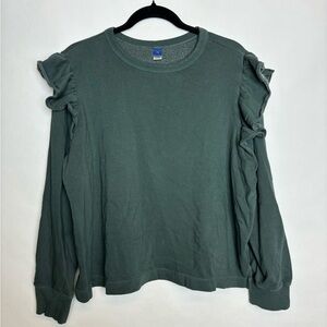 Crew neck with fun sleeves